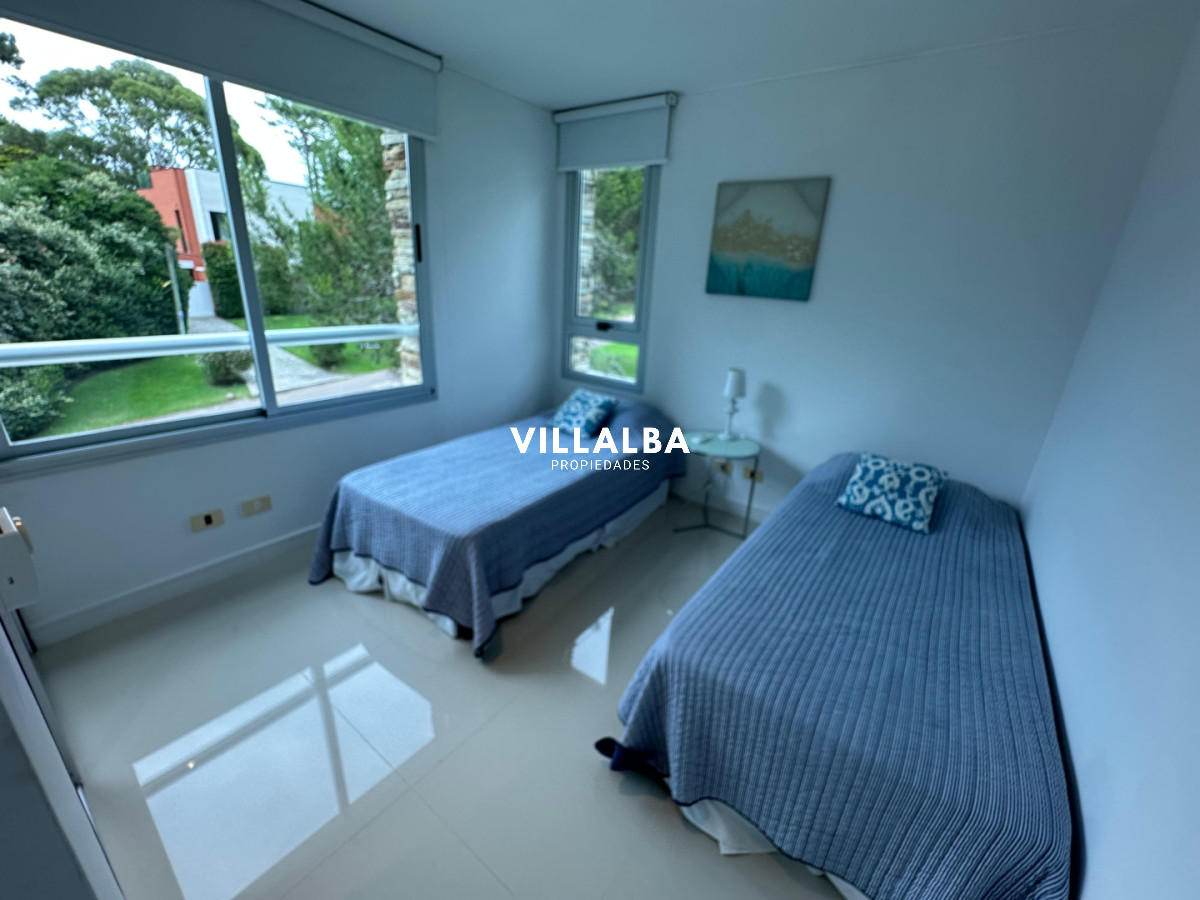 Apartamento ID.3896 - Apartamento en venta - 3 dormitorios en Roncón del Indio 