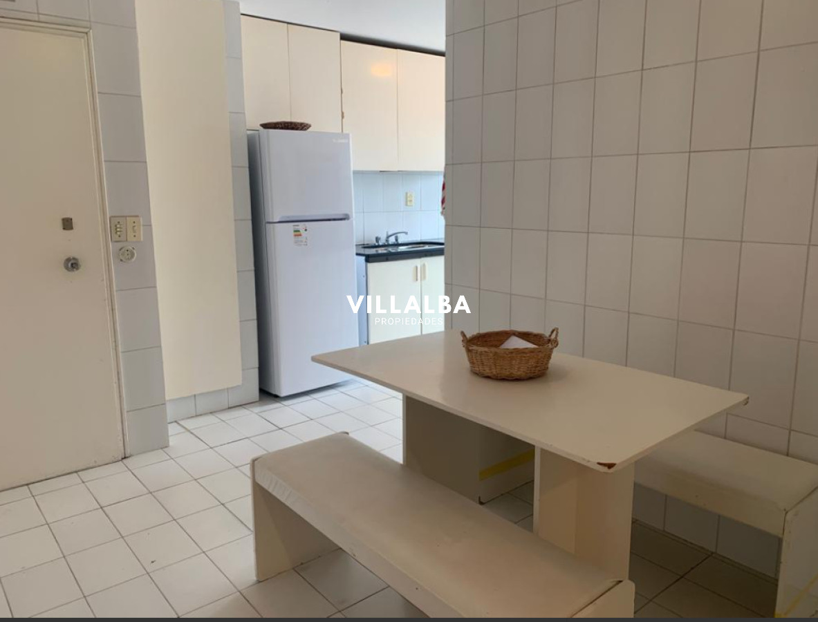 Apartamento ID.3618 - 3 suites + dependencia, 2 garajes. Vista espectacular