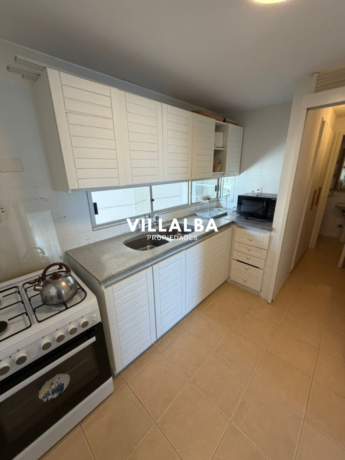 Apartamento ID.4499 - Apartamento , Torre Marina .2 dormitorios mas dependencia