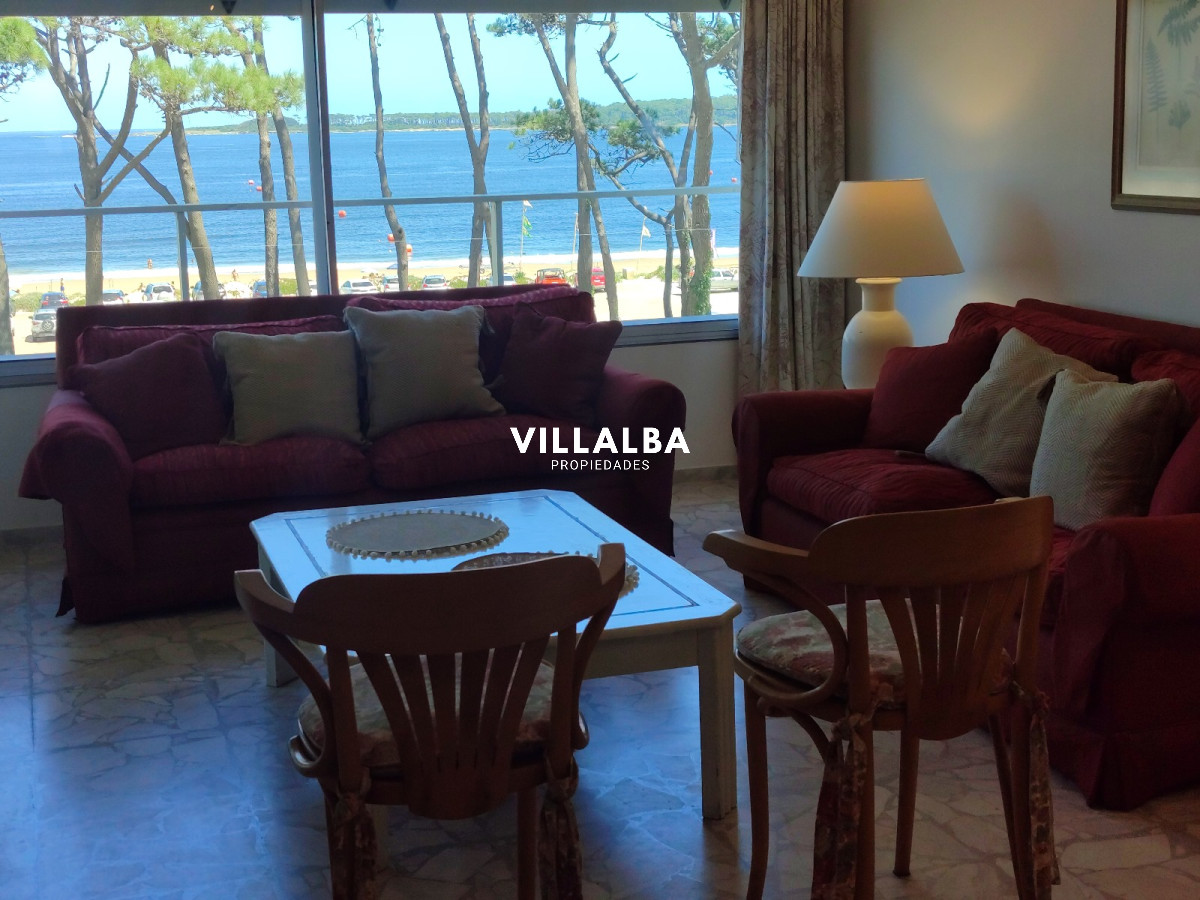 Apartamento ID.2878 - Playa Mansa. Frente al mar. 