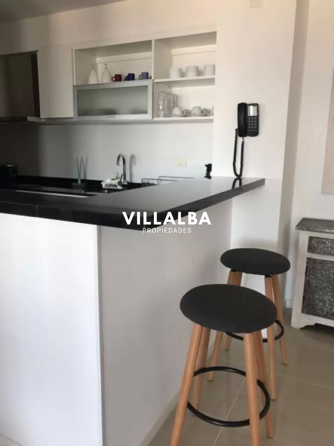 Apartamento ID.1743 - Oportunidad en venta! Vista espectacular al mar!