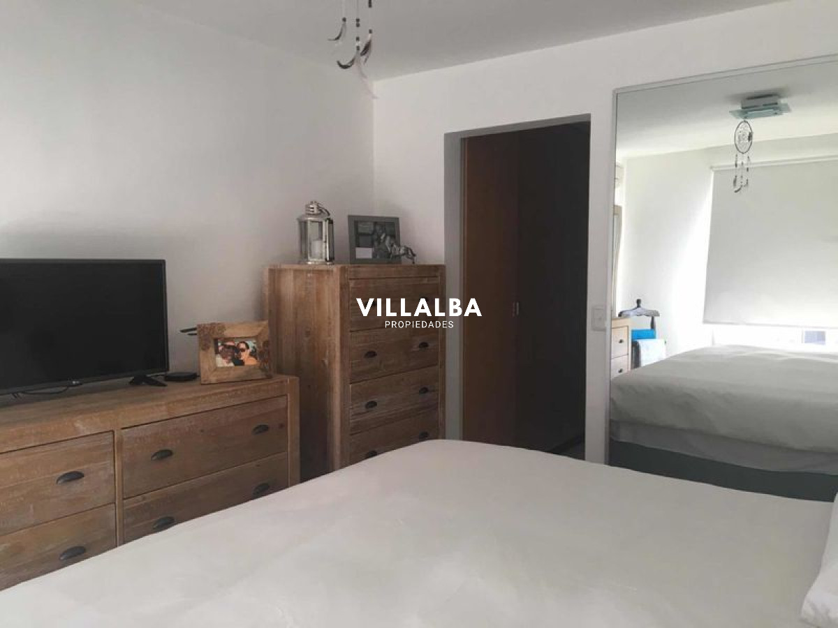 Apartamento ID.3599 - Primera línea. 3 dormitorios, terraza.