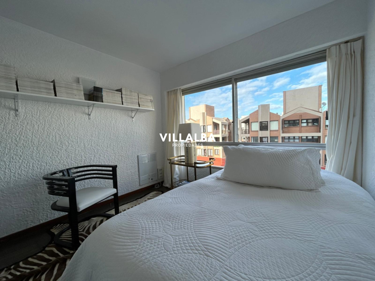 Apartamento ID.4266 - Oportunidad - Alquiler anual 2 dormitorios. 