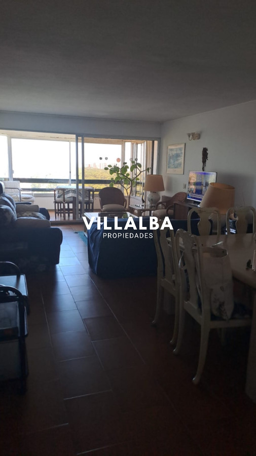Apartamento ID.3648 - Piso alto, vista al mar - 3 dormitorios 