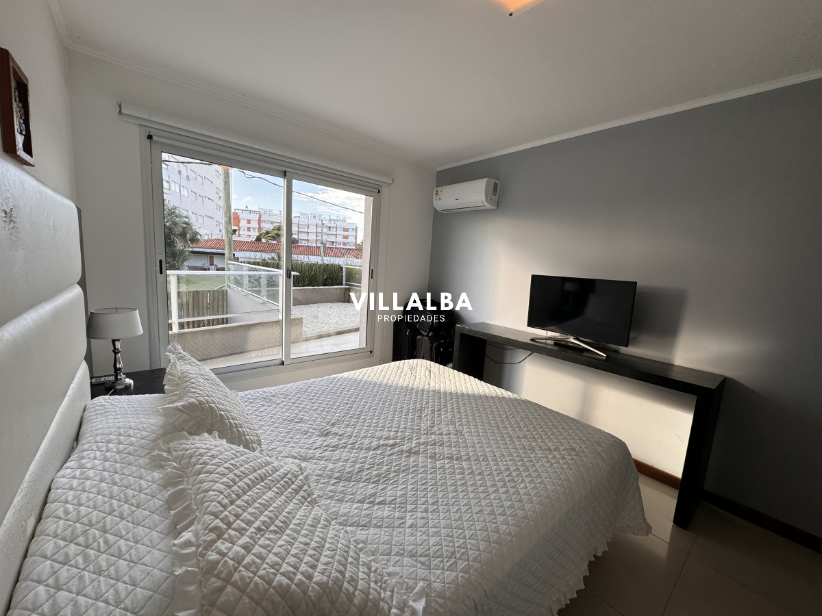Apartamento ID.3347 - Alquiler anual, mansa - Punta del Este.