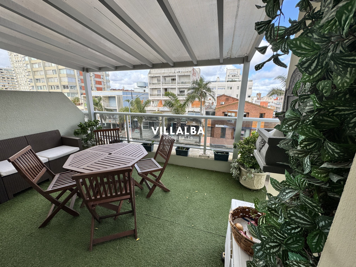 Apartamento ID.3761 - Alquiler de temporada - Apartamento 3 dormitorios en Península, Punta del Este