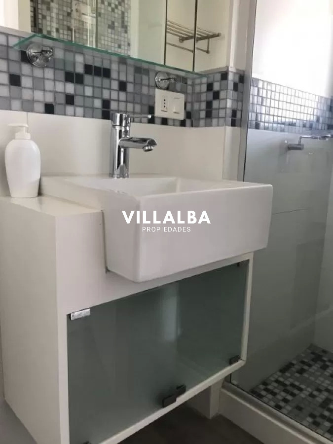 Apartamento ID.1743 - Oportunidad en venta! Vista espectacular al mar!