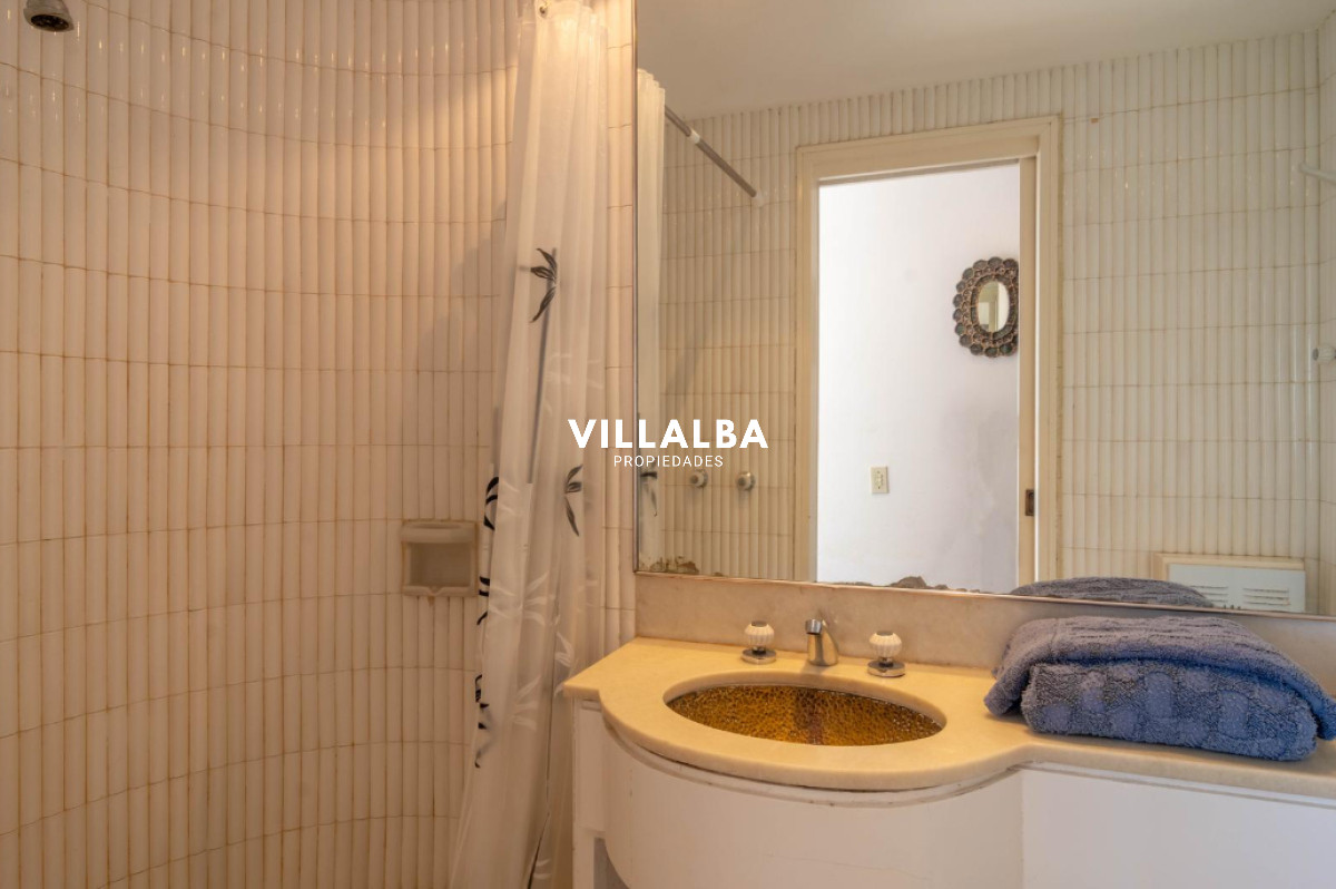 Apartamento ID.3617 - PUNTA DEL ESTE VENTA DEPARTAMENTO GARDEN TOWER 