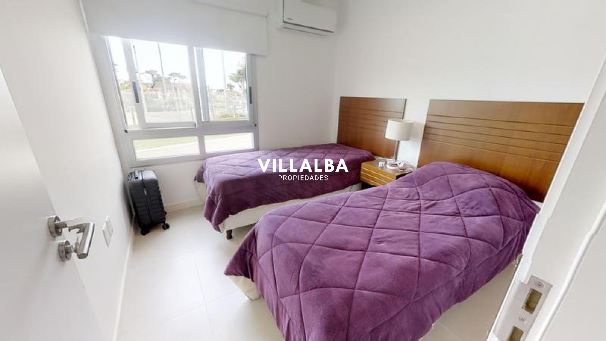 Apartamento ID.41 - Oportunidad Playa Mansa 3 dormitorios.