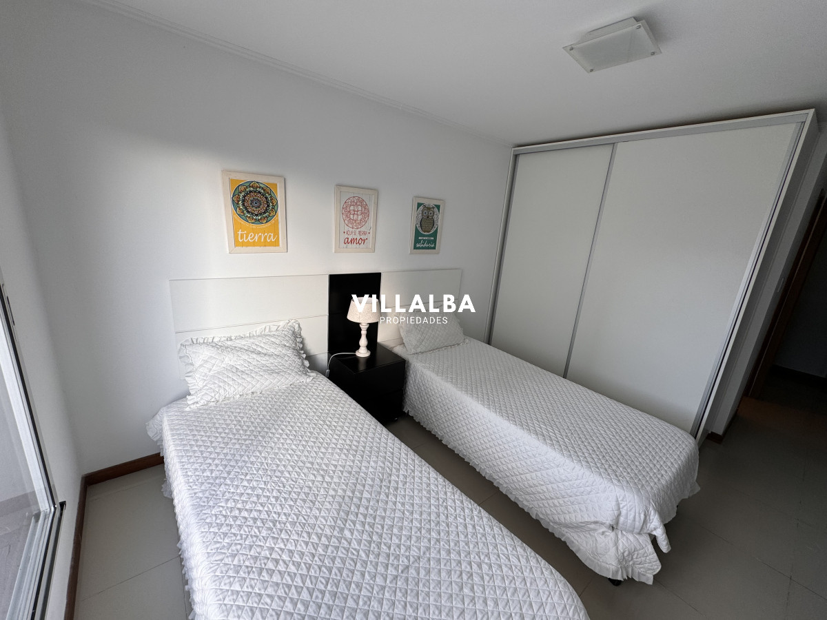 Apartamento ID.3347 - Alquiler anual, mansa - Punta del Este.