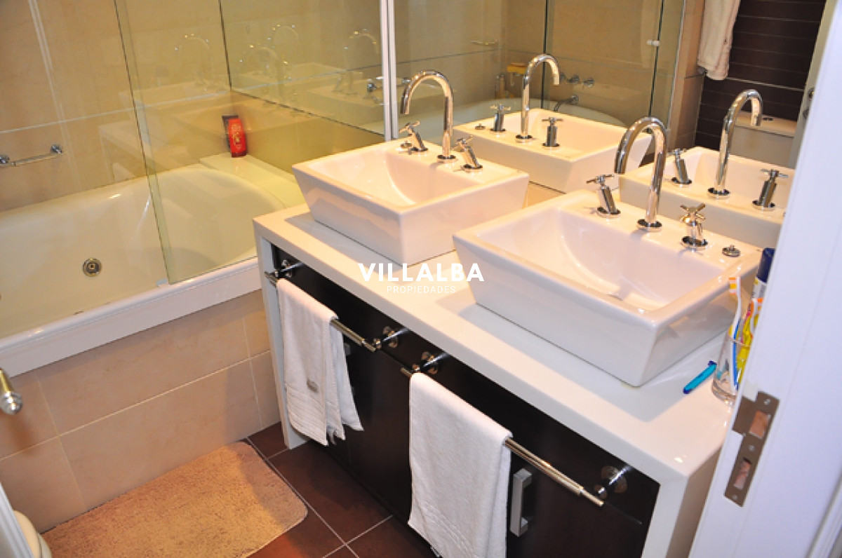 Apartamento ID.145 - IMPERIALE II  departamento de categoría frente al Mar