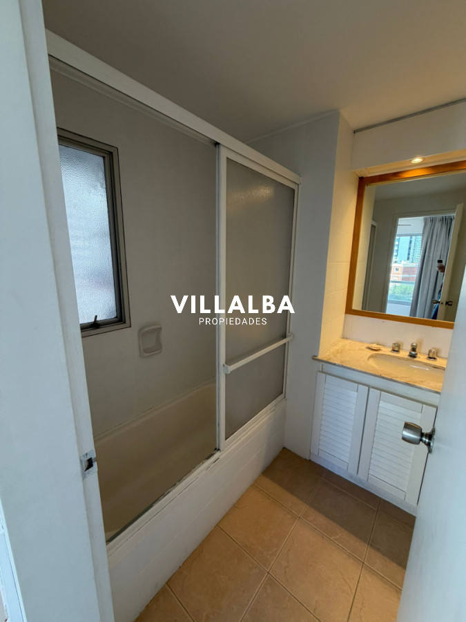 Apartamento ID.4499 - Apartamento , Torre Marina .2 dormitorios mas dependencia