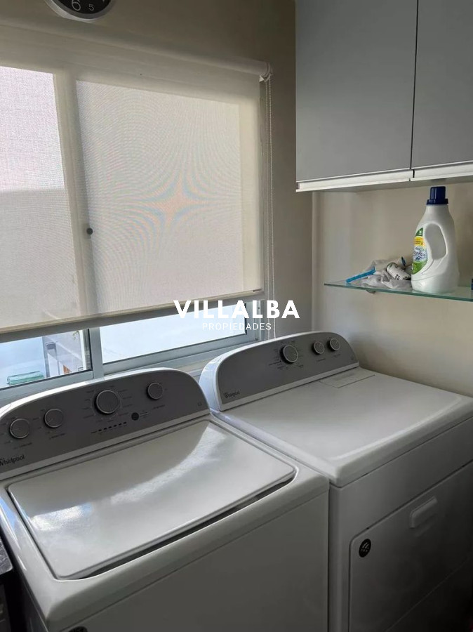 Apartamento ID.3599 - Primera línea. 3 dormitorios, terraza.
