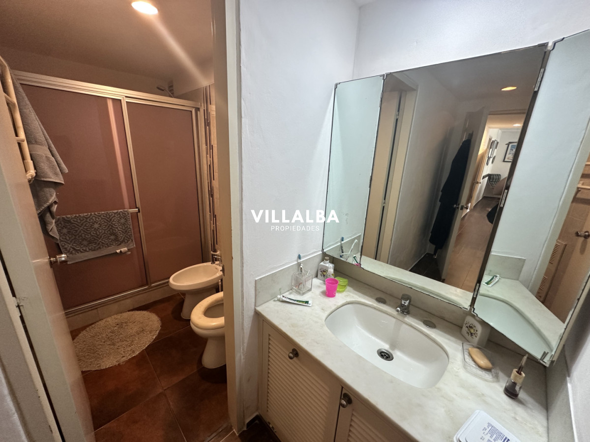 Apartamento ID.4113 - Apartamento en venta primera linea, Punta del Este.