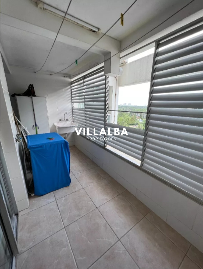 Apartamento ID.3192 - Excelente apartamento de 3 Dormitorios frente al mar, Playa Mansa 