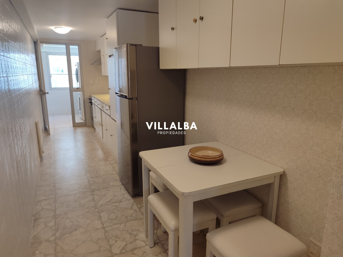 Apartamento ID.2878 - Playa Mansa. Frente al mar. 