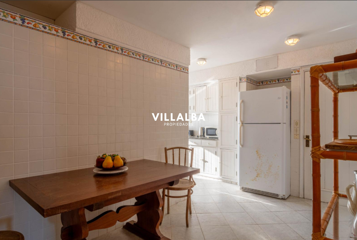 Apartamento ID.3617 - PUNTA DEL ESTE VENTA DEPARTAMENTO GARDEN TOWER 