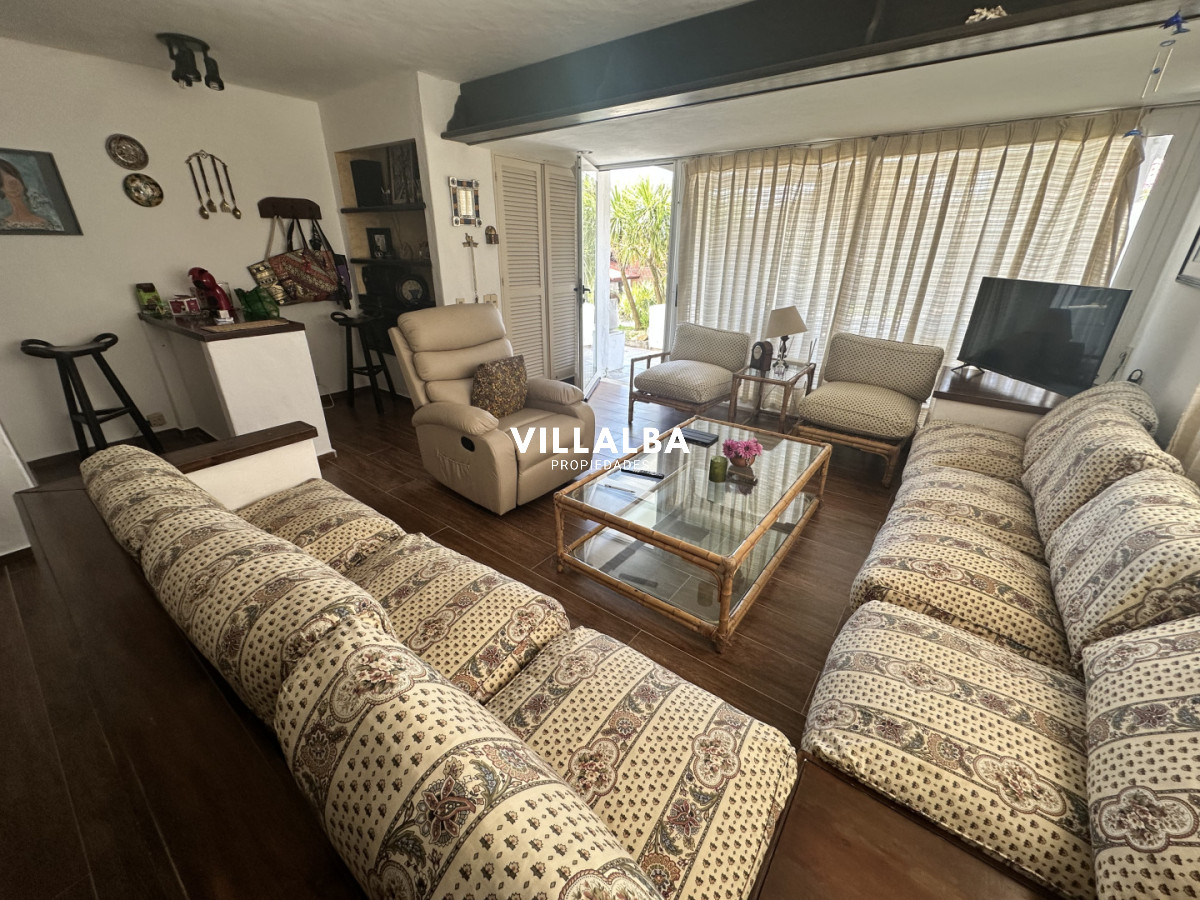 Apartamento ID.4113 - Apartamento en venta primera linea, Punta del Este.