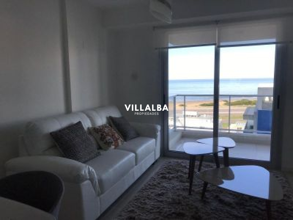 Apartamento ID.1743 - Oportunidad en venta! Vista espectacular al mar!