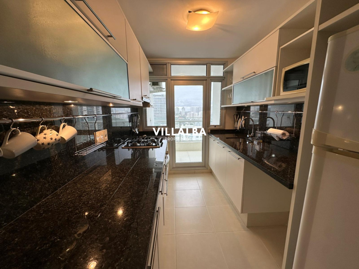 Apartamento ID.3926 - SEASON TOWER PUNTA DEL ESTE 