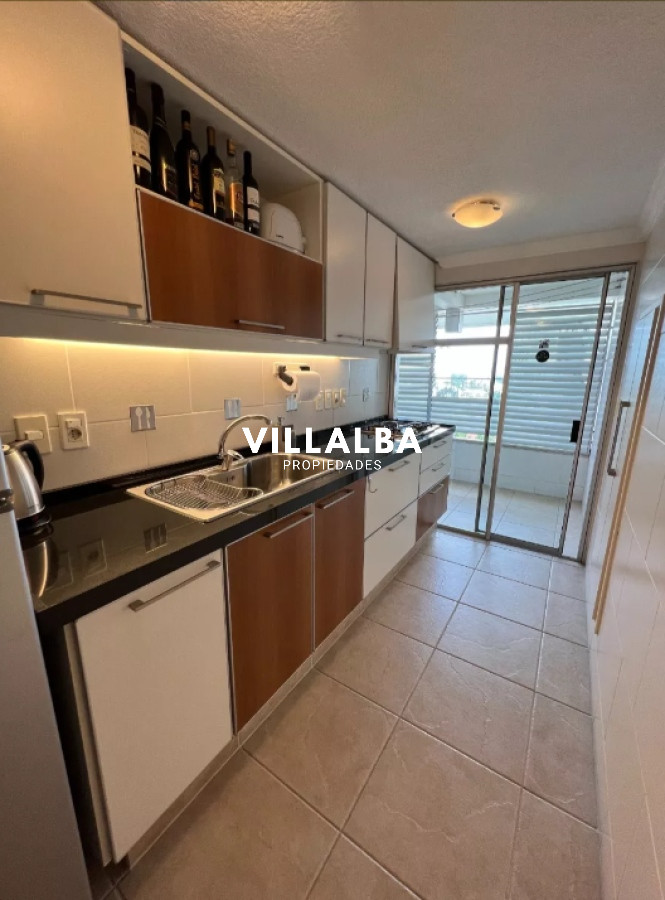 Apartamento ID.3192 - Excelente apartamento de 3 Dormitorios frente al mar, Playa Mansa 