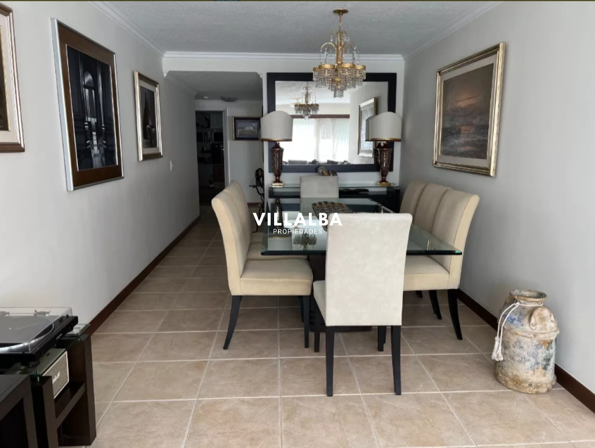 Apartamento ID.3192 - Excelente apartamento de 3 Dormitorios frente al mar, Playa Mansa 