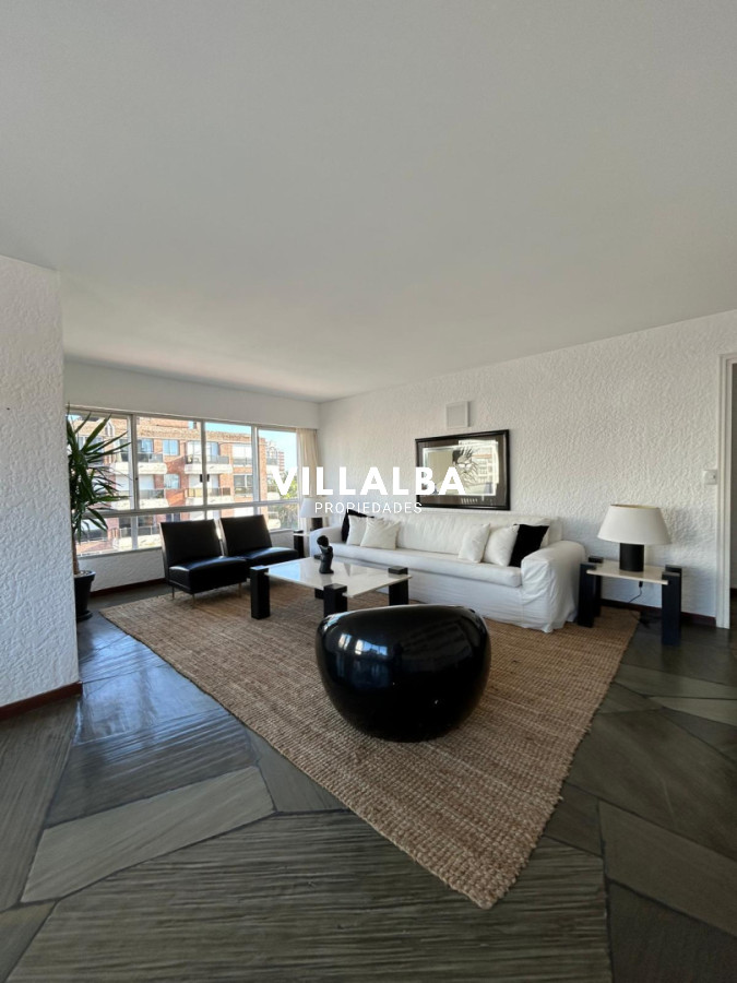 Apartamento ID.4266 - Oportunidad - Alquiler anual 2 dormitorios. 