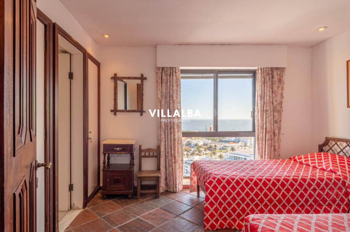 Apartamento ID.3617 - PUNTA DEL ESTE VENTA DEPARTAMENTO GARDEN TOWER 