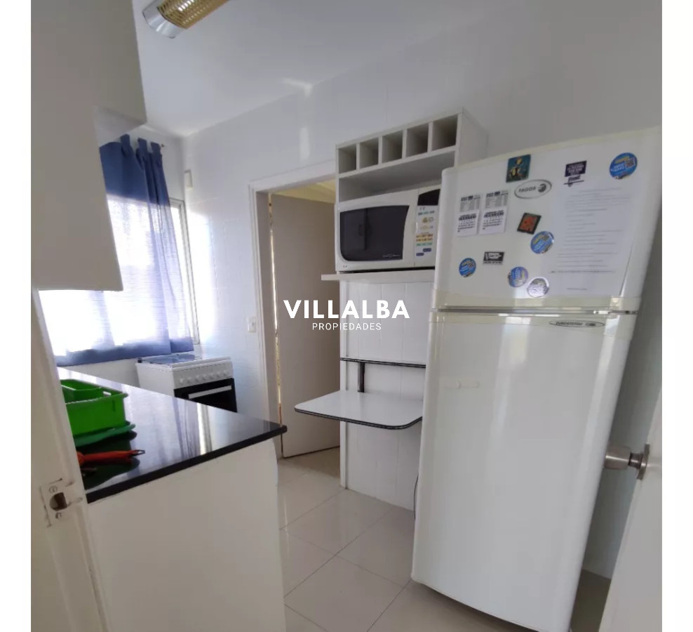 Apartamento ID.3361 - Playa Mansa. Frente al mar. 