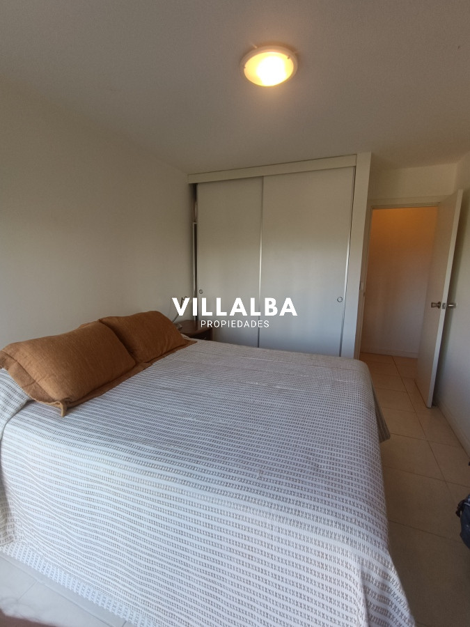 Apartamento ID.3216 - Espectacular depatamento en playa mansa con terraza grande y parrillero propio. 