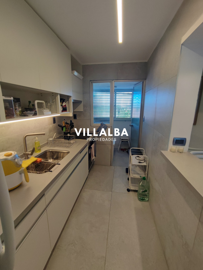 Apartamento ID.3884 - Playa Mansa. Frente al mar. 