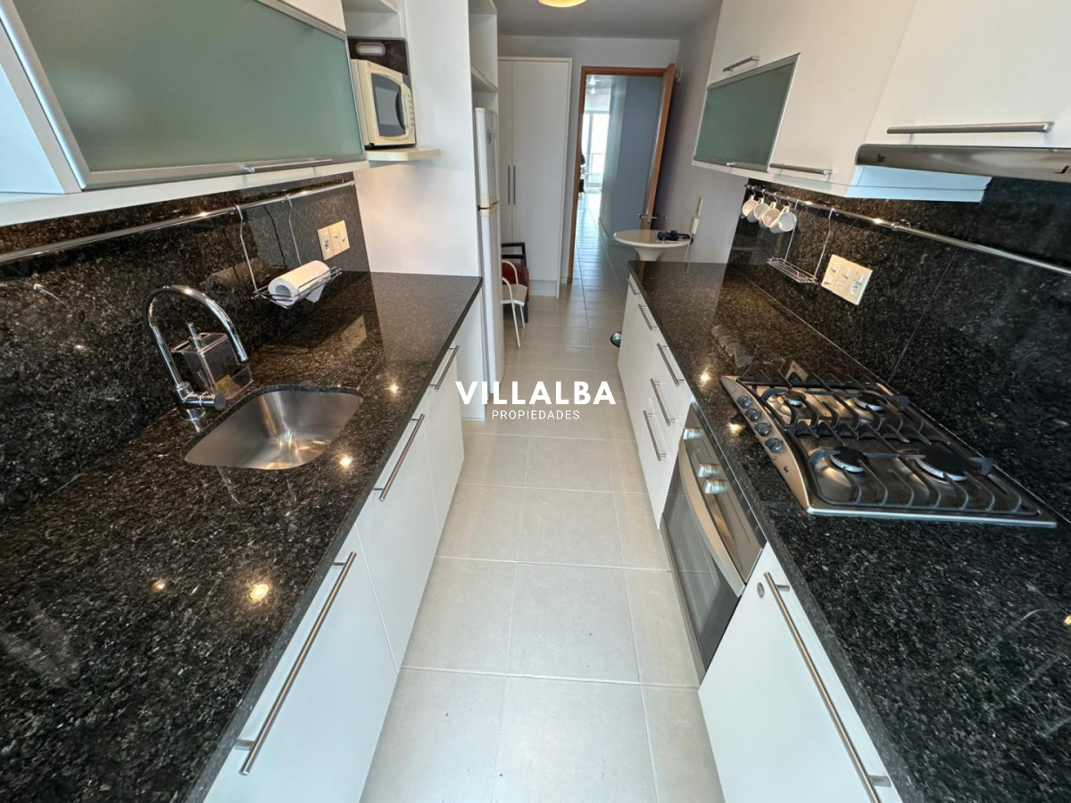 Apartamento ID.3926 - SEASON TOWER PUNTA DEL ESTE 