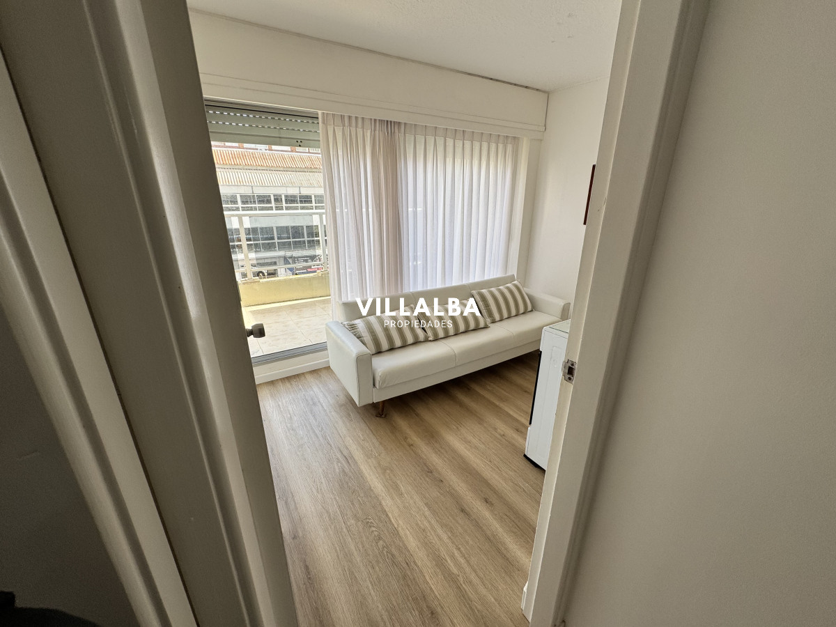 Apartamento ID.3761 - Alquiler de temporada - Apartamento 3 dormitorios en Península, Punta del Este