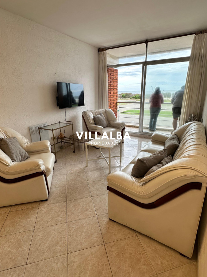 Apartamento ID.4124 - Primera linea brava 