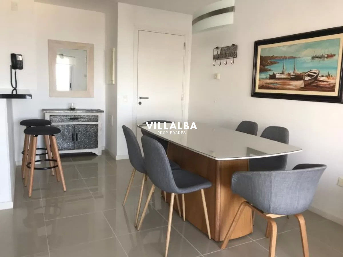 Apartamento ID.1743 - Oportunidad en venta! Vista espectacular al mar!