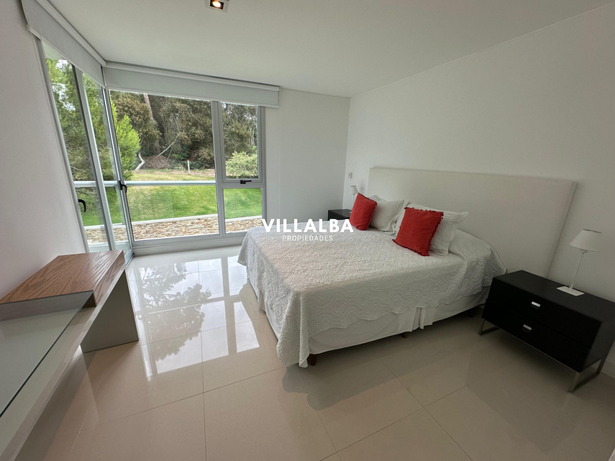 Apartamento ID.3896 - Apartamento en venta - 3 dormitorios en Roncón del Indio 