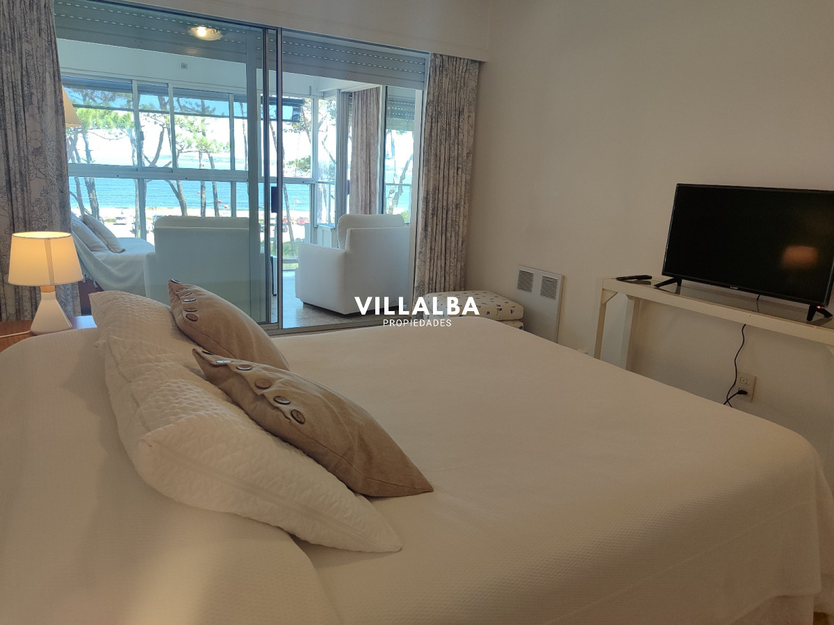 Apartamento ID.2878 - Playa Mansa. Frente al mar. 