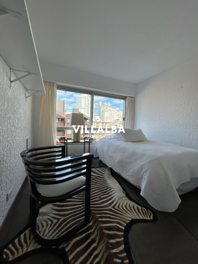 Apartamento ID.4266 - Oportunidad - Alquiler anual 2 dormitorios. 