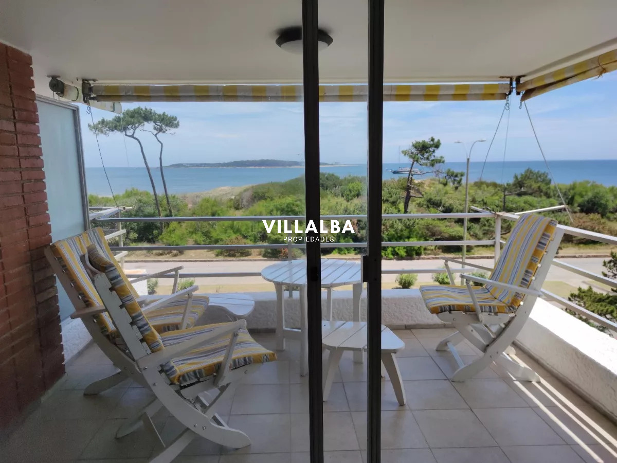 Apartamento ID.3361 - Playa Mansa. Frente al mar. 