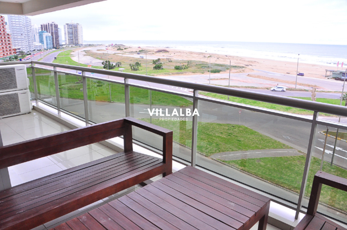 Apartamento ID.145 - IMPERIALE II  departamento de categoría frente al Mar