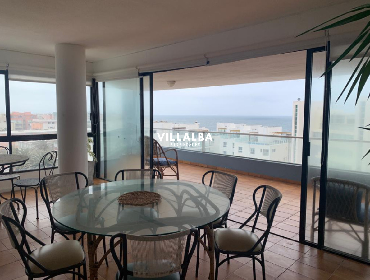 Apartamento ID.3618 - 3 suites + dependencia, 2 garajes. Vista espectacular