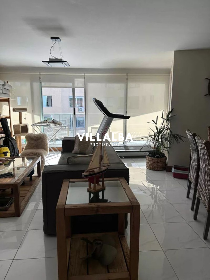 Apartamento ID.3599 - Primera línea. 3 dormitorios, terraza.