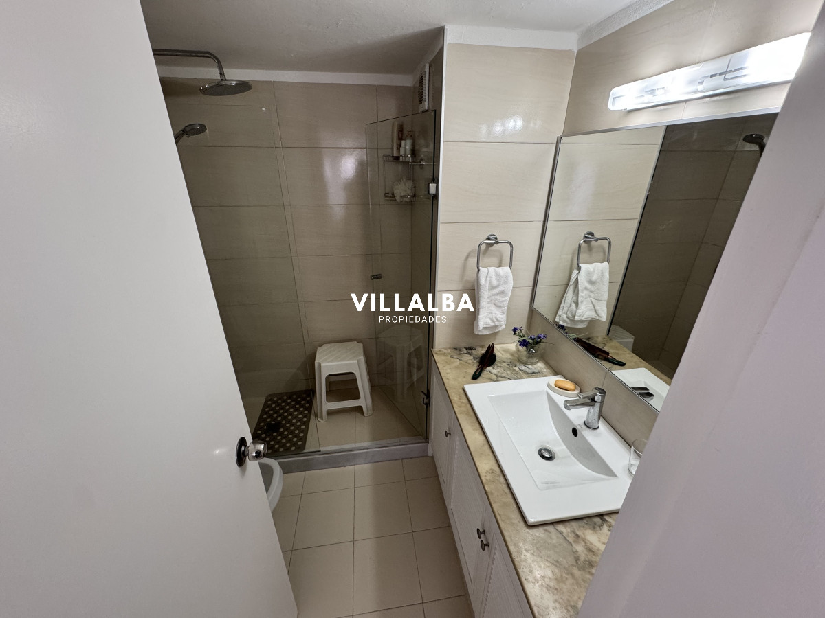 Apartamento ID.3761 - Alquiler de temporada - Apartamento 3 dormitorios en Península, Punta del Este