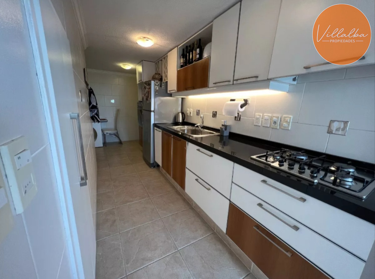 Apartamento ID.3192 - Excelente apartamento de 3 Dormitorios frente al mar, Playa Mansa 