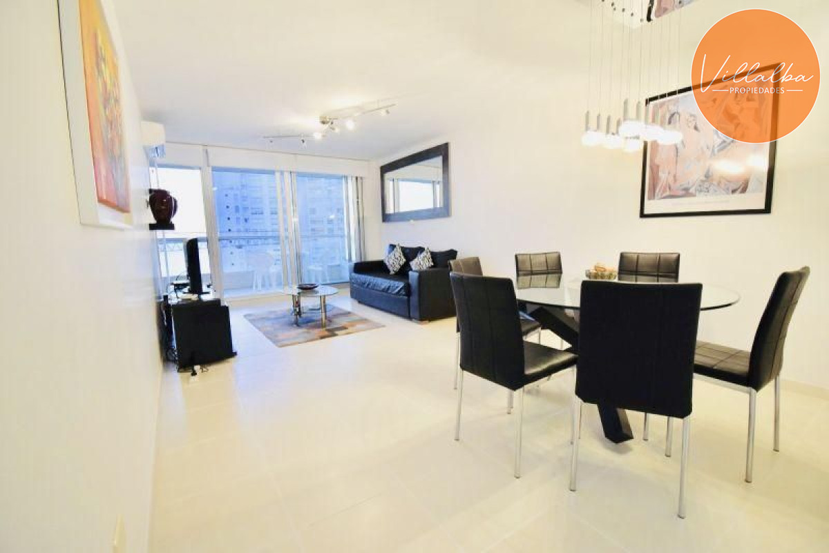 Apartamento ID.2740 - Oportunidad en venta - Seasons Tower, vista al mar. 
