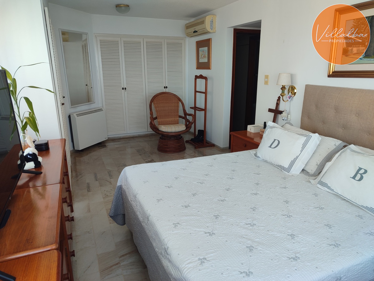 Apartamento ID.2981 - Oportunidad en venta - 3 dormitorios + dependencia! 
