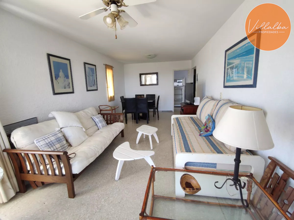 Apartamento ID.3361 - Playa Mansa. Frente al mar. 