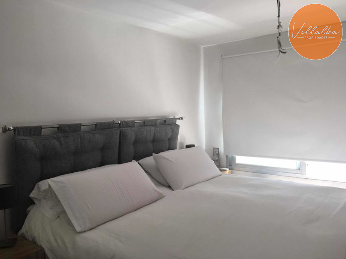 Apartamento ID.3599 - Primera línea. 3 dormitorios, terraza.
