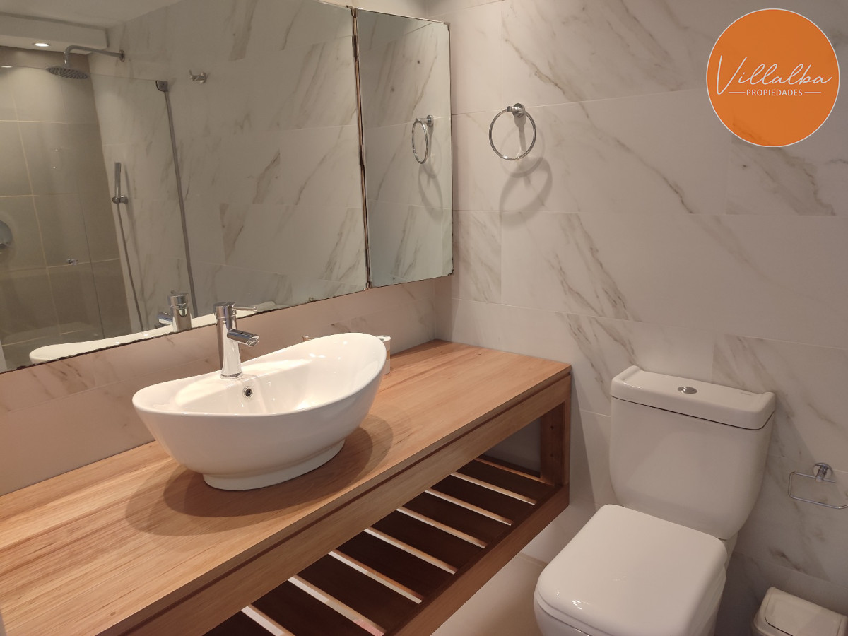 Apartamento ID.2878 - Playa Mansa. Frente al mar. 