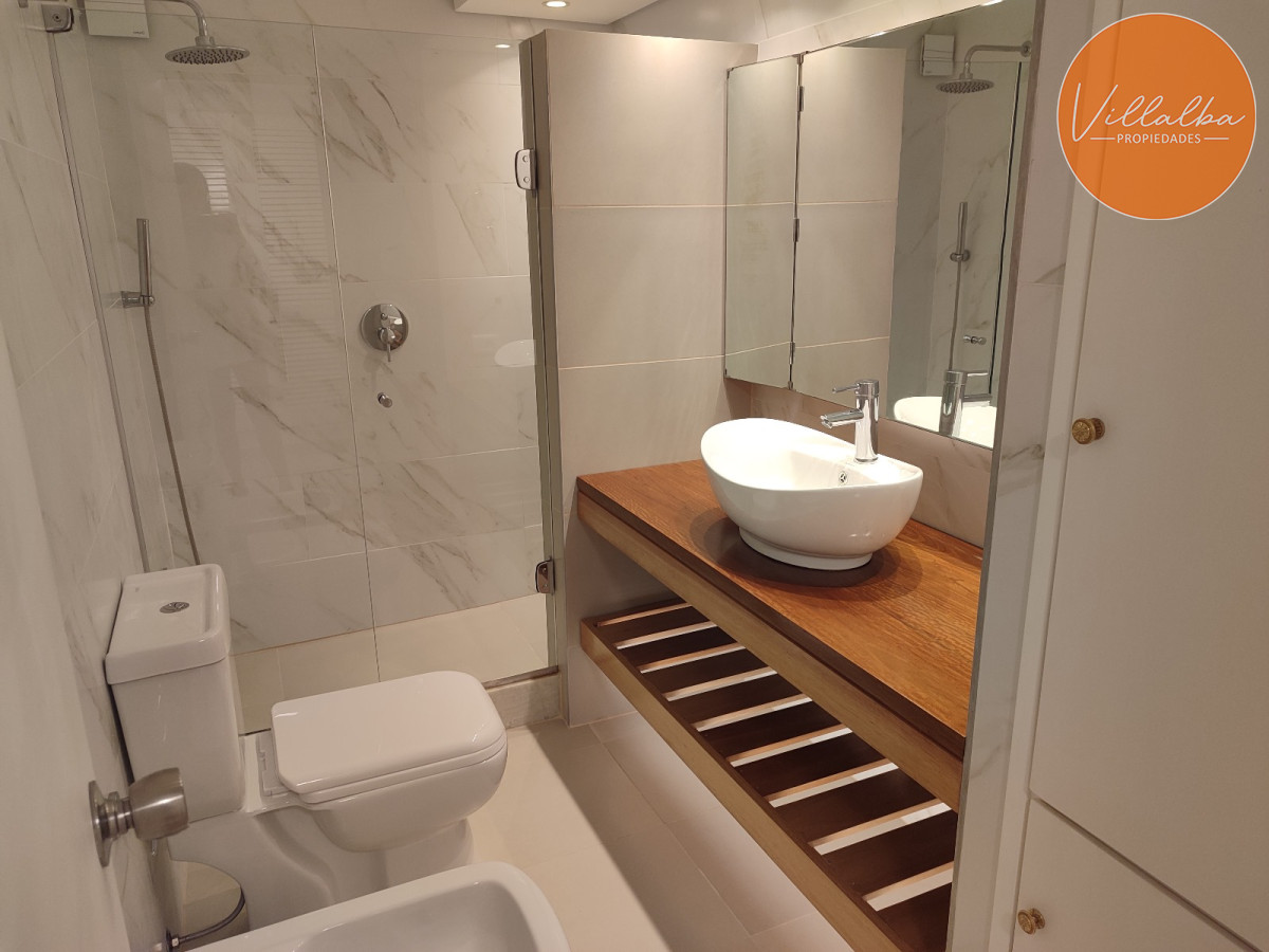 Apartamento ID.2878 - Playa Mansa. Frente al mar. 